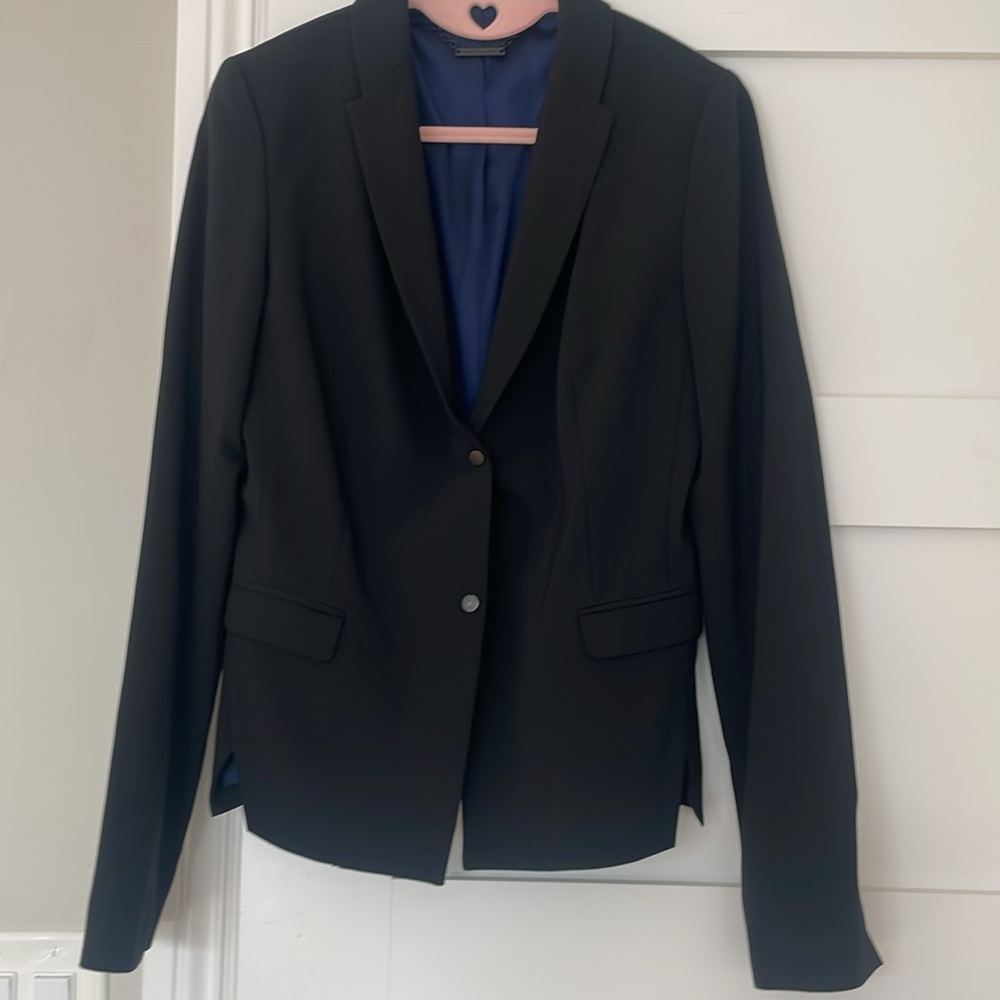 Elie Tahari women’s black blazer